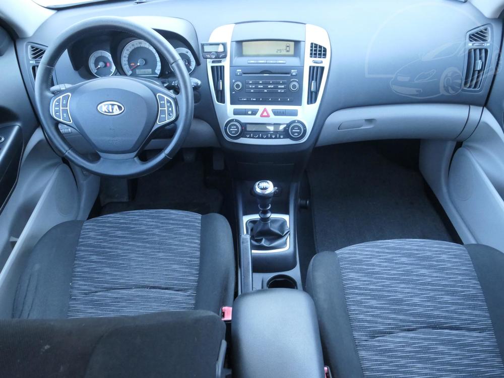 Kia Ceed 1.6 CRDi, R