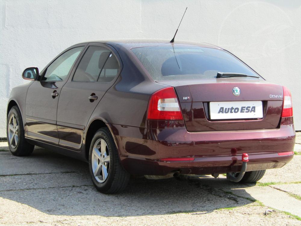 koda Octavia II 1.6 MPi, R