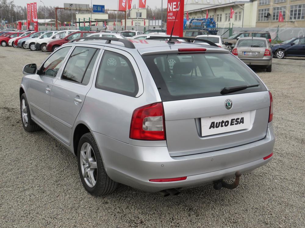 koda Octavia II 1.6 TDi Serv.kniha