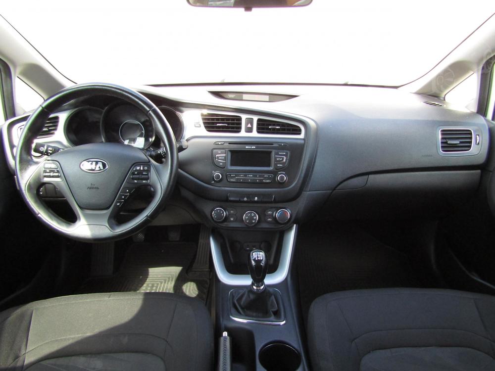 Kia Ceed 1.4 Serv.kniha, R