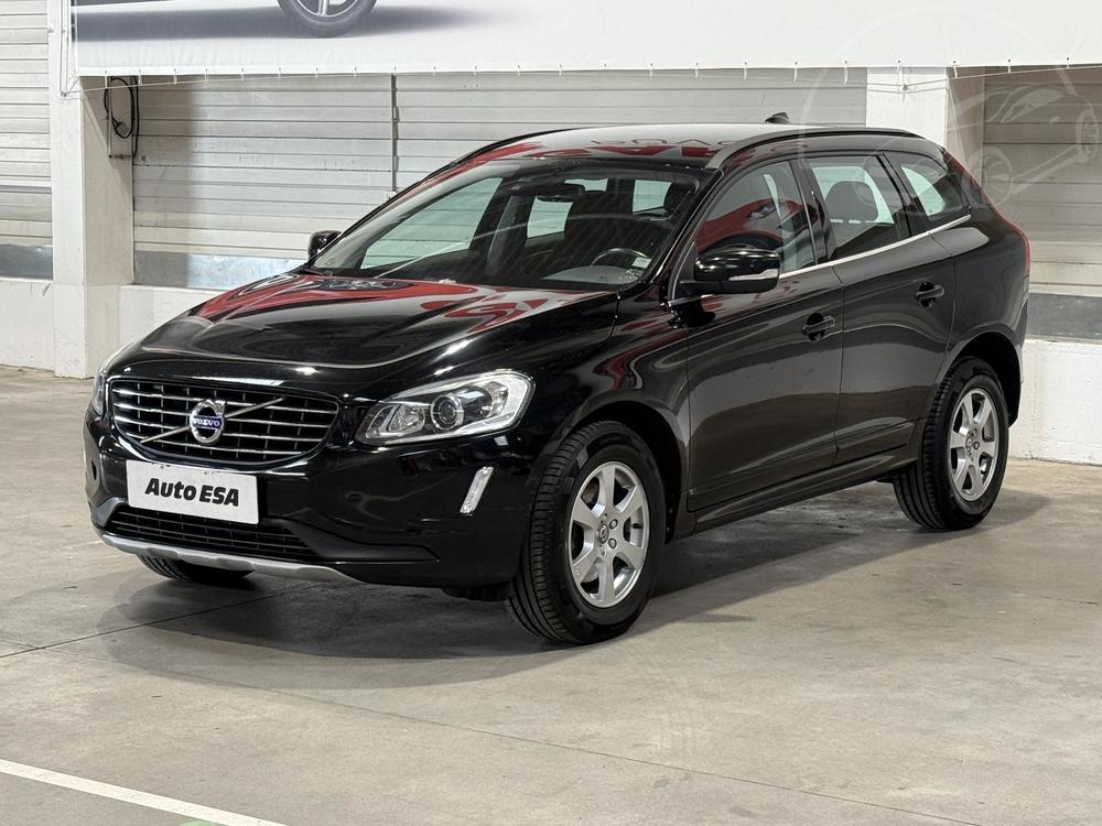 Volvo XC60 2.0 D Serv.kniha