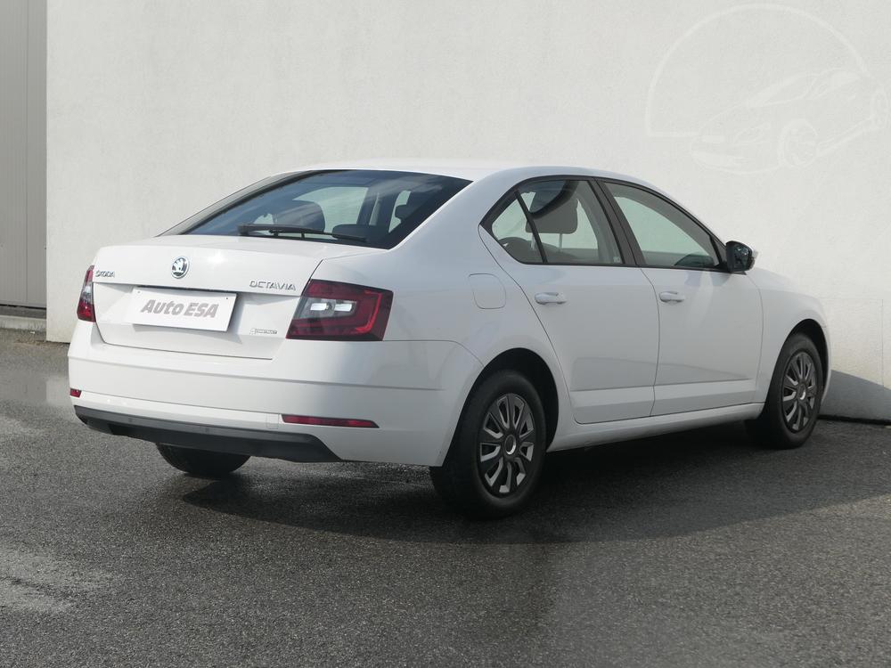 koda Octavia III 1.6 TDi, R