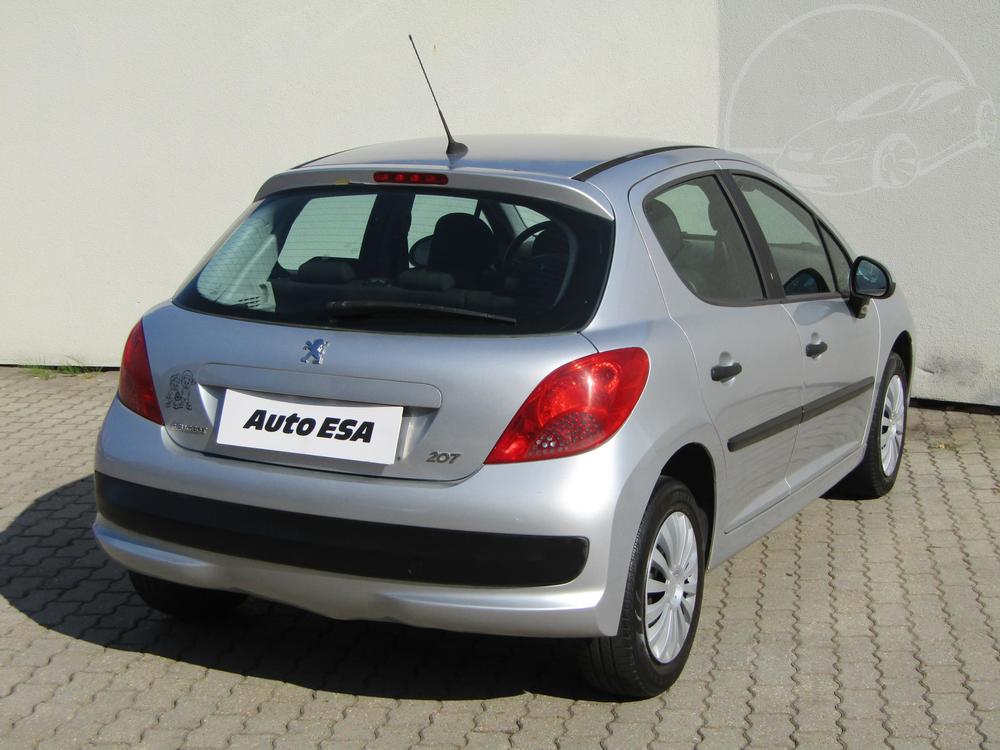 Peugeot 207 1.4 i