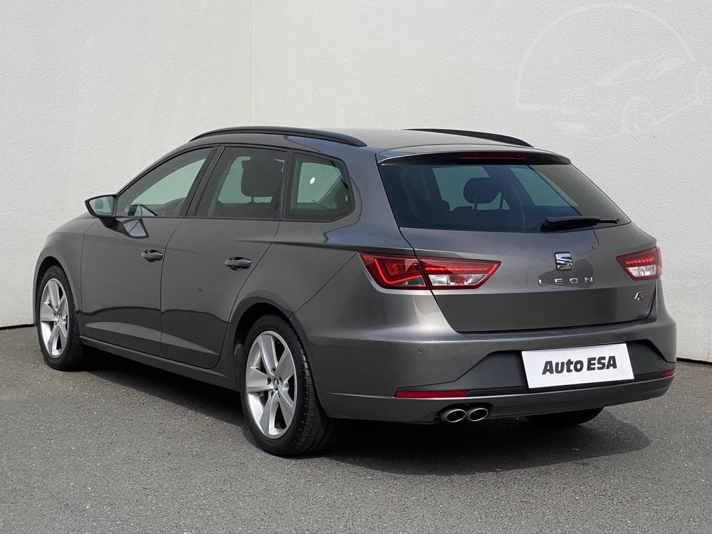 Seat Leon 2.0 TDi Serv.kniha