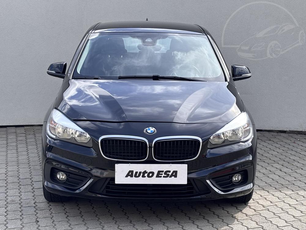 BMW 2 1.5 i, R