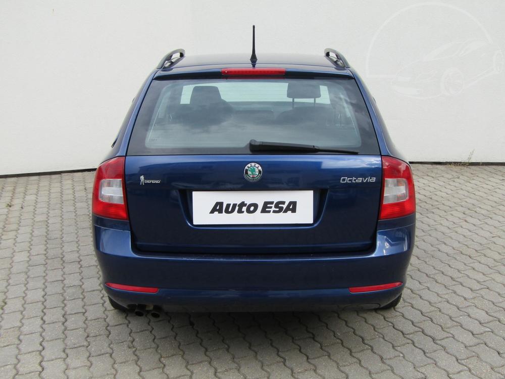 koda Octavia II 1.6 TDi, R