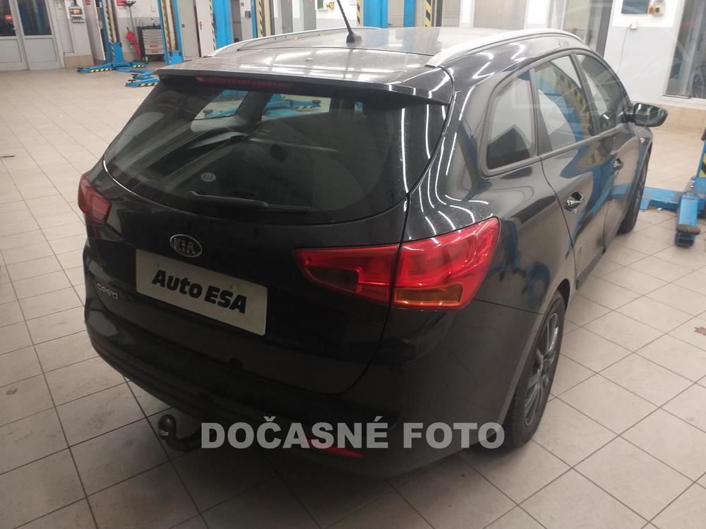 Kia Ceed 1.6 GDi Serv.kniha, R