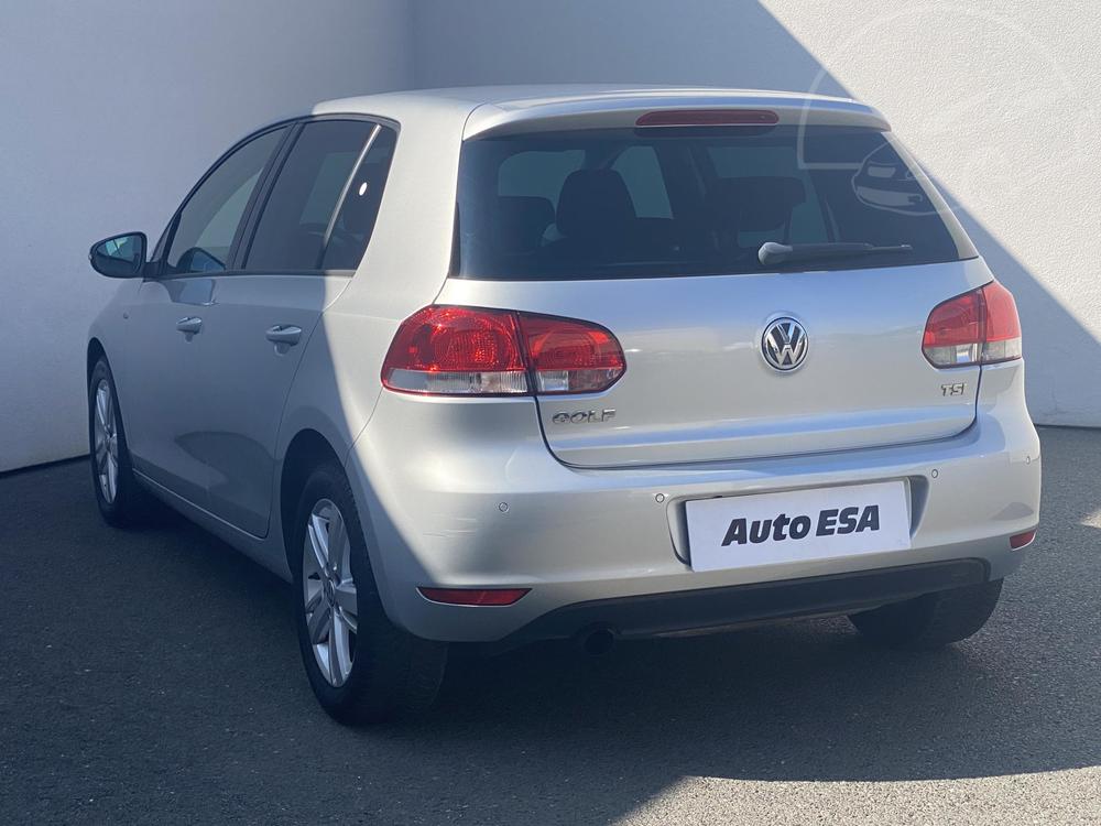 Volkswagen Golf 1.2 TSi Serv.kniha