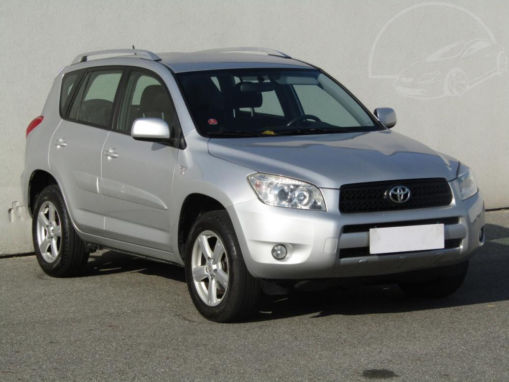 Toyota RAV4 2.2 D, R