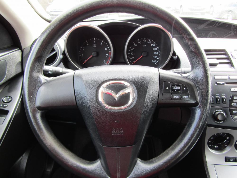 Mazda 3 1.6 i, R