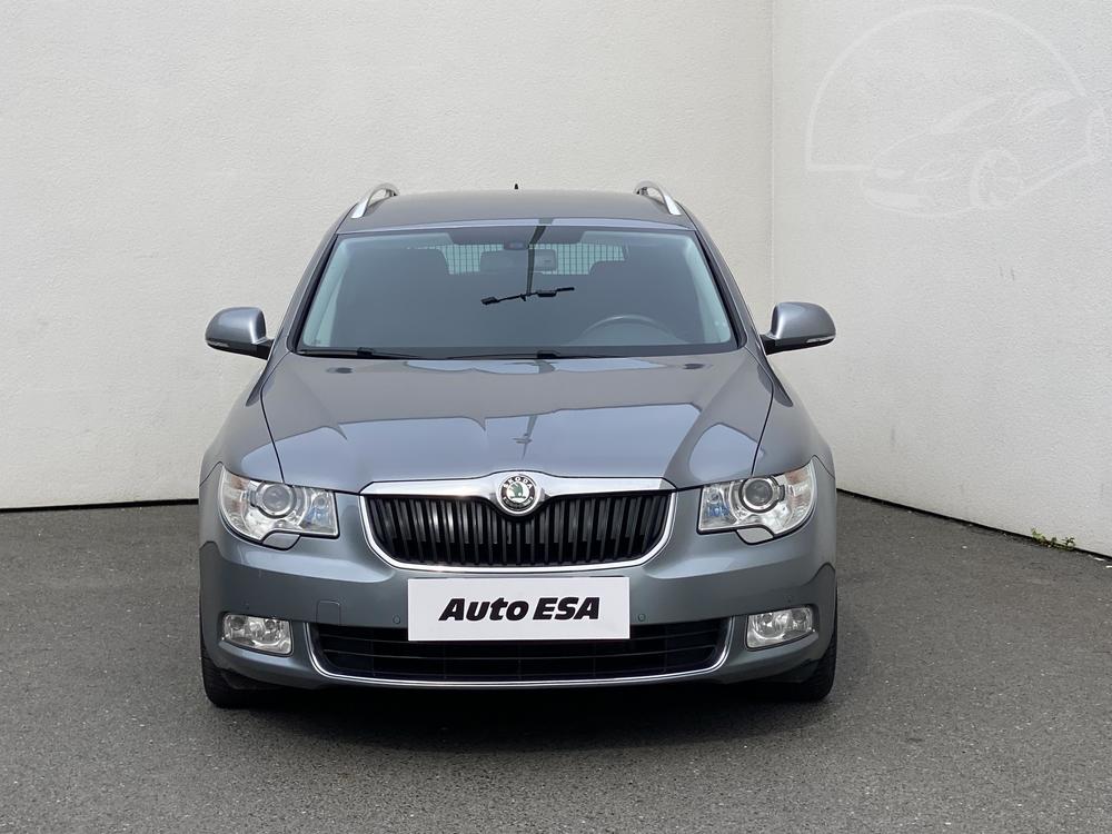 koda Superb II 2.0 TDi Serv.kniha