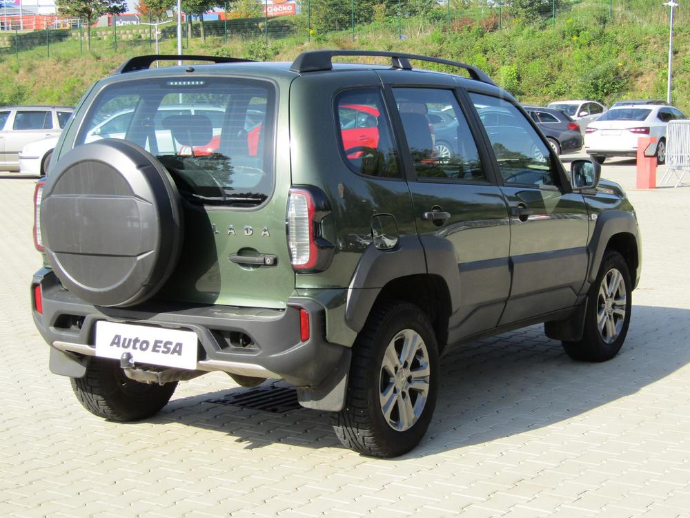 Lada Niva 1.7 i 1.maj, R