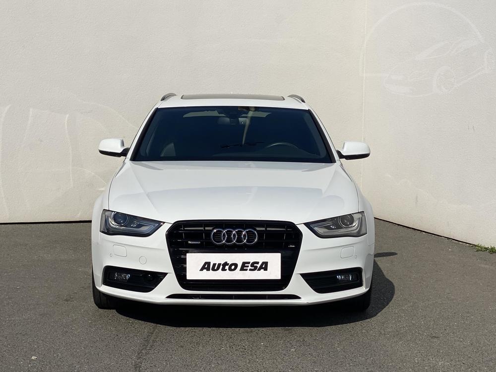 Audi A4 2.0 TDi Serv.kniha