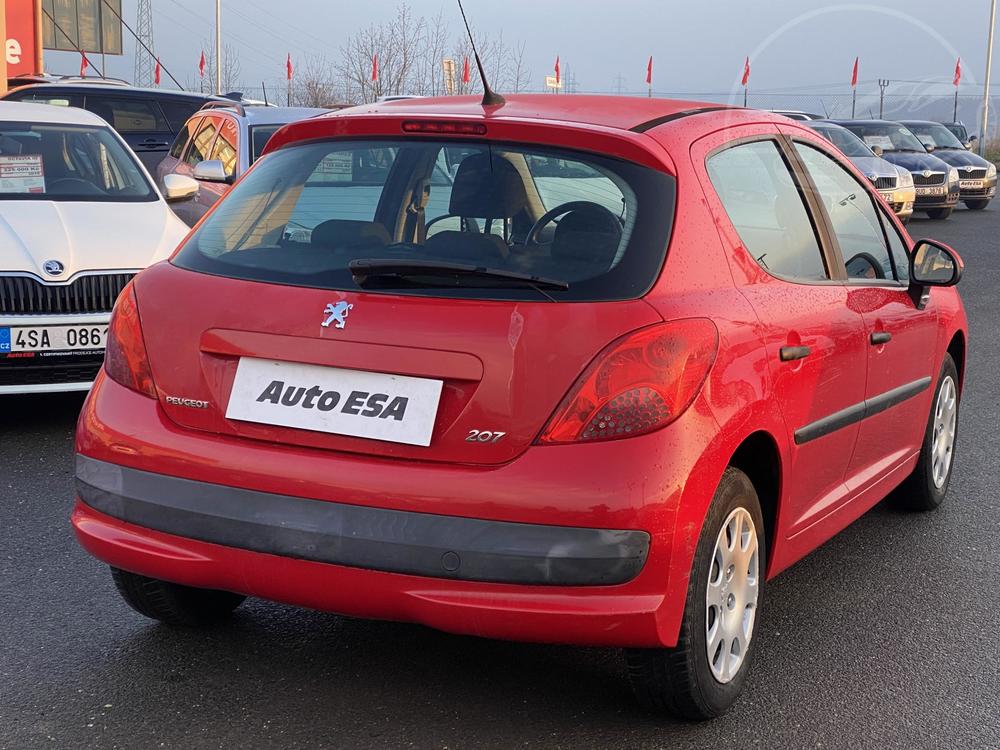 Peugeot 207 1.4 i, R