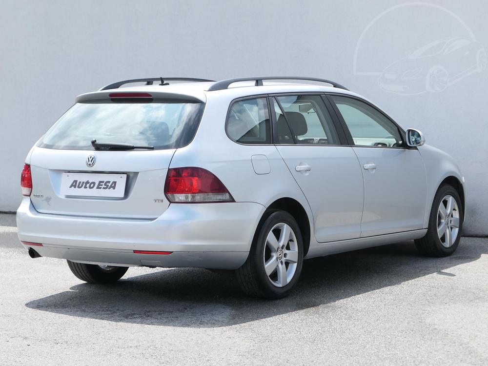 Volkswagen Golf 1.6 TDi, R