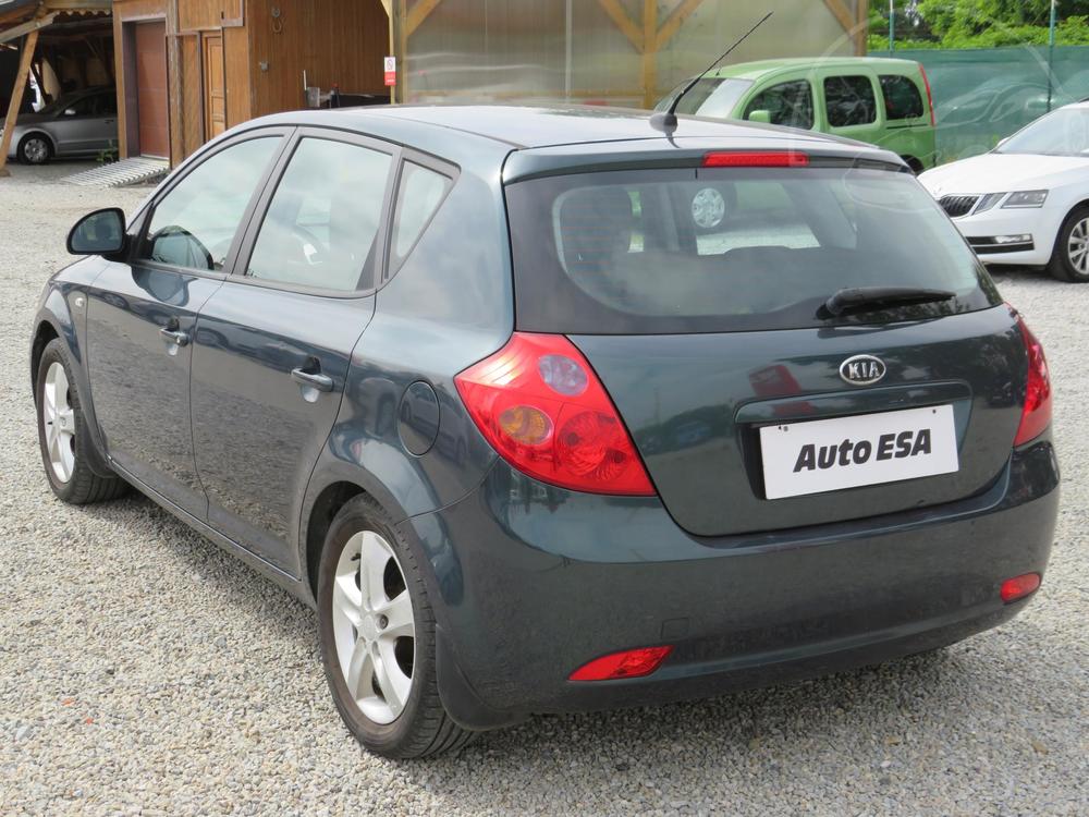 Kia Ceed 1.6 CVVT Serv.kniha