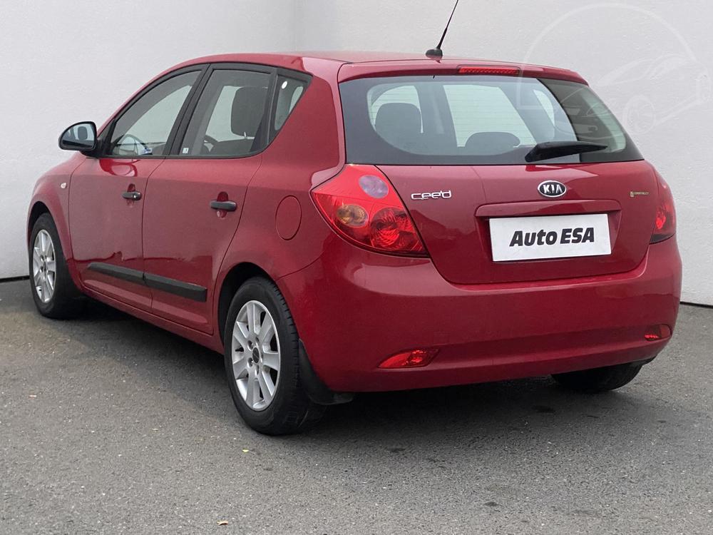 Kia Ceed 1.4 CVVT, R