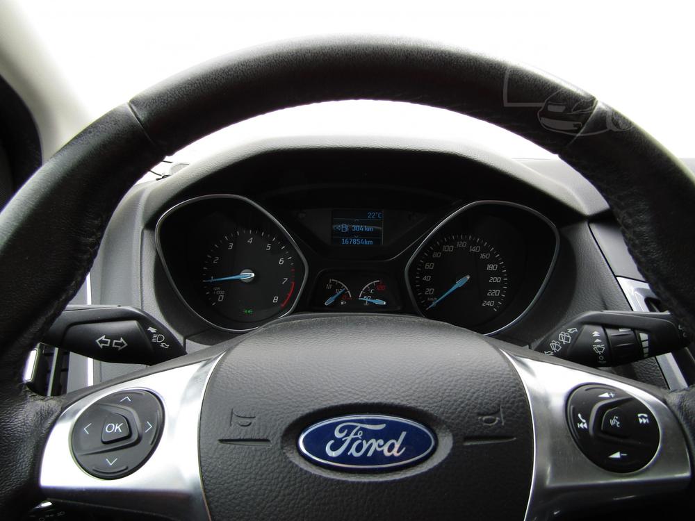 Ford Focus 1.6 i, R