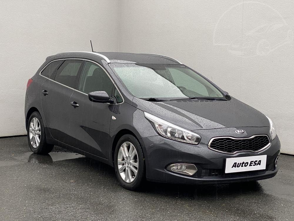 Kia Cee´d 1.6 GDi Serv.kniha