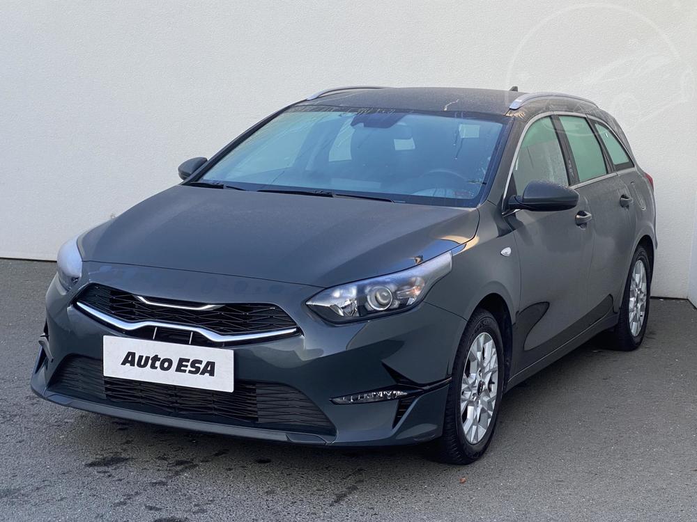 Kia Ceed 1.5 T-GDi Serv.kniha