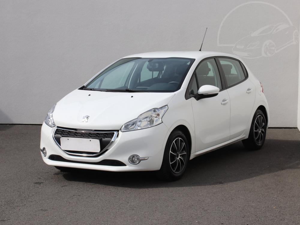 Peugeot 208 1.0 i, R