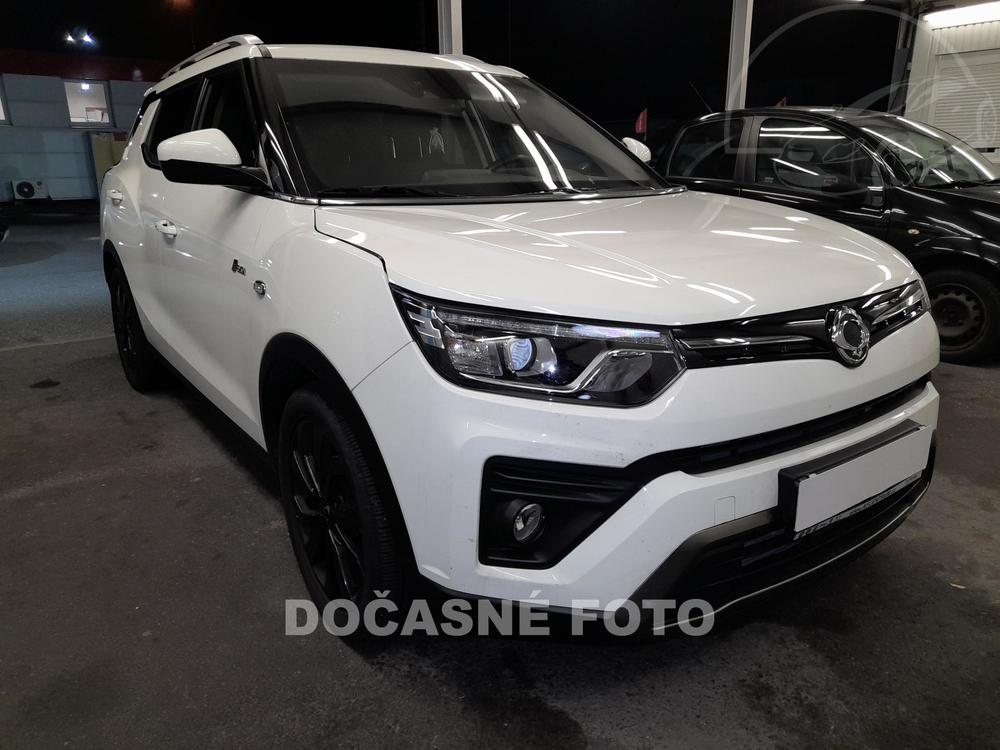 Prodm SsangYong Tivoli 1.5 T-GDi 1.maj Serv.kniha