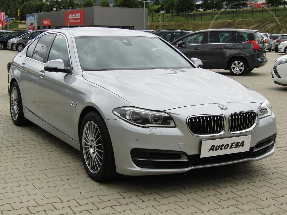 Prodm BMW 5 3.0 D Serv.kniha, R