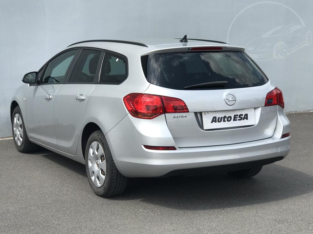 Opel Astra 1.7