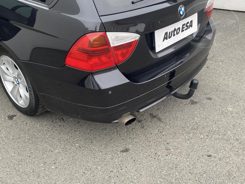 BMW 3 2.0