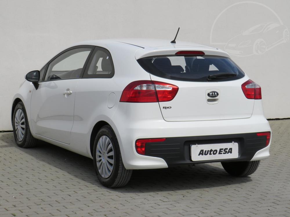 Kia Rio 1.3 i, R