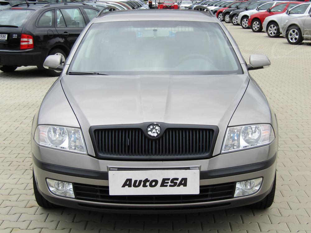 koda Octavia II 1.6 i, R