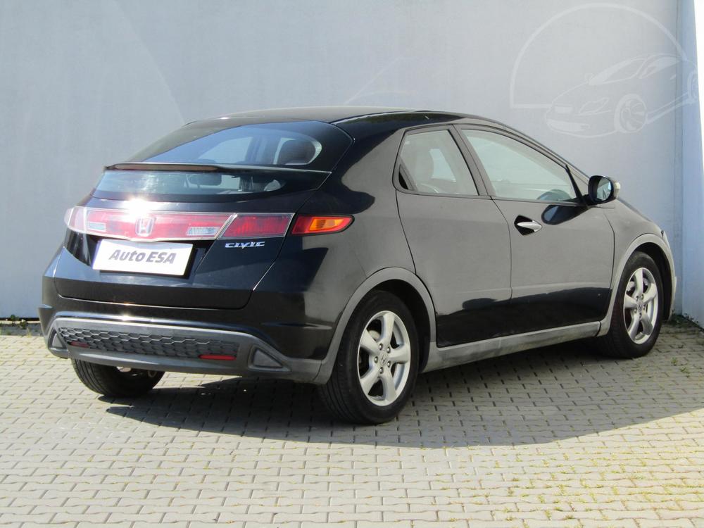 Honda Civic 1.3 i