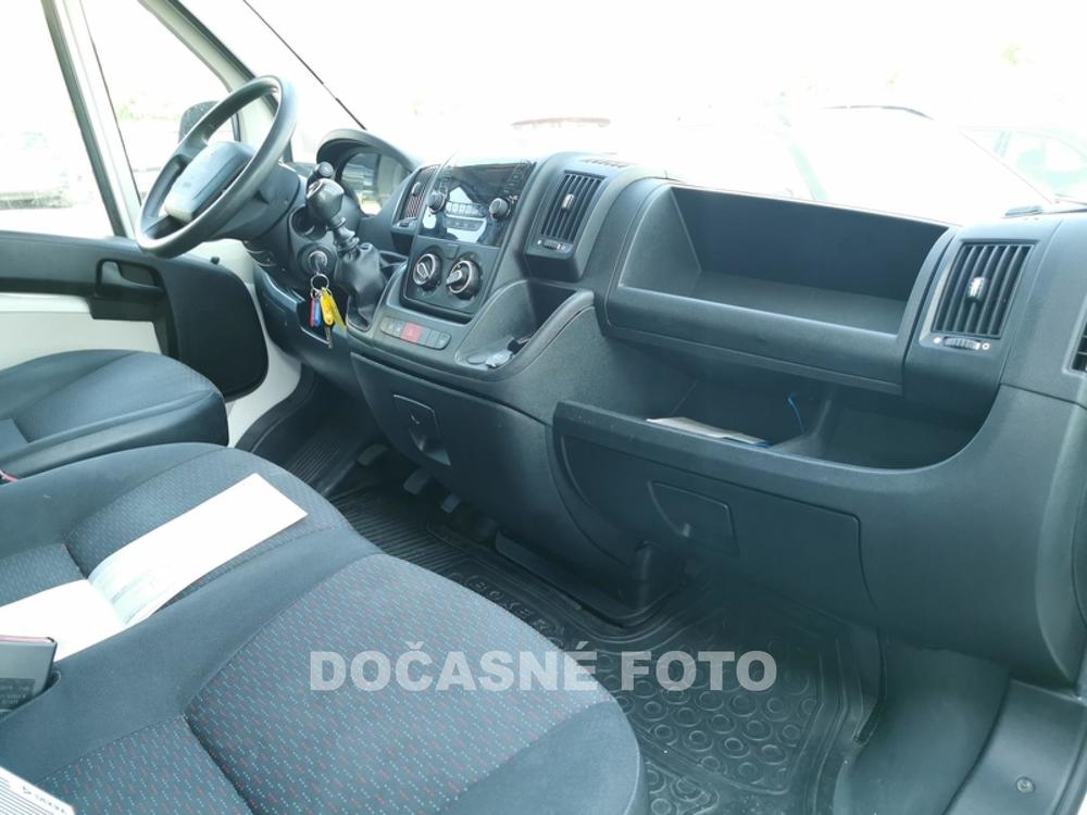 Peugeot Boxer 2.0 HDi 1.maj Serv.kniha