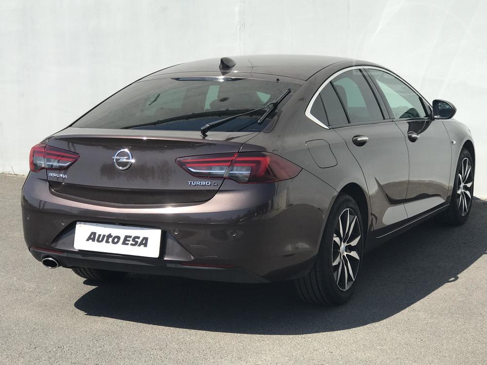 Opel Insignia 2.0 CDTi, R