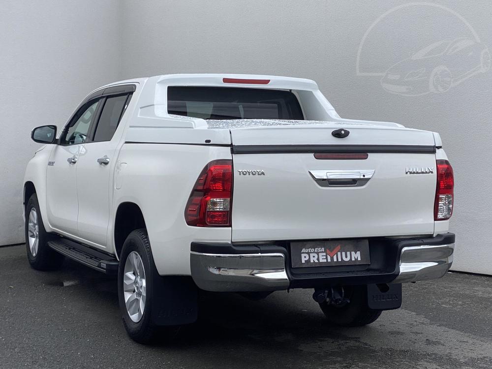 Toyota Hilux 2.4 D-4D, R