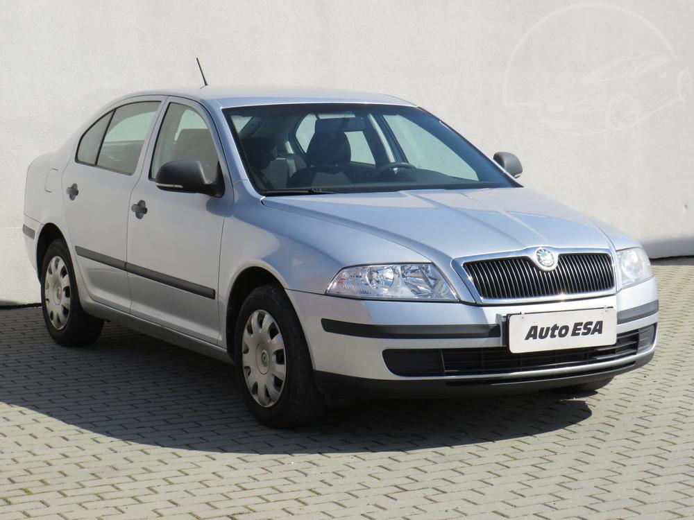 koda Octavia II 1.6 i, R