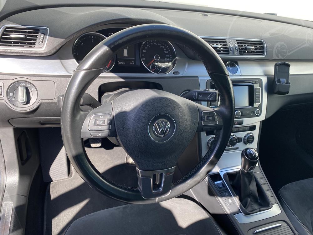 Volkswagen Passat 2.0 TDi Serv.kniha