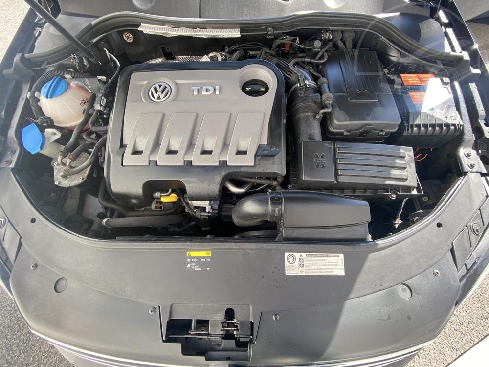 Volkswagen Passat 2.0 TDi Serv.kniha