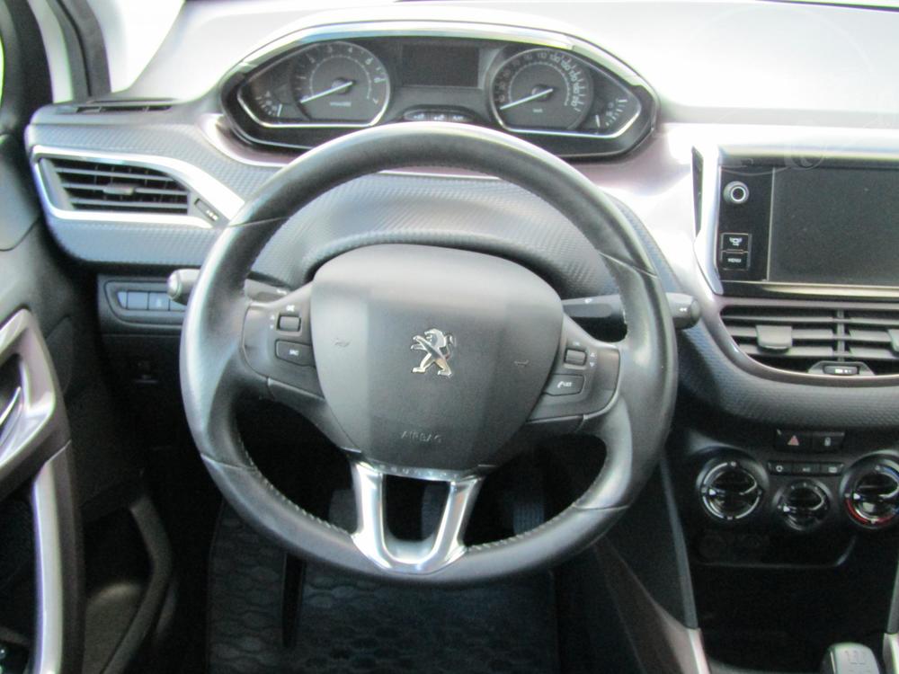 Peugeot 2008 1.2 VTi Serv.kniha, R
