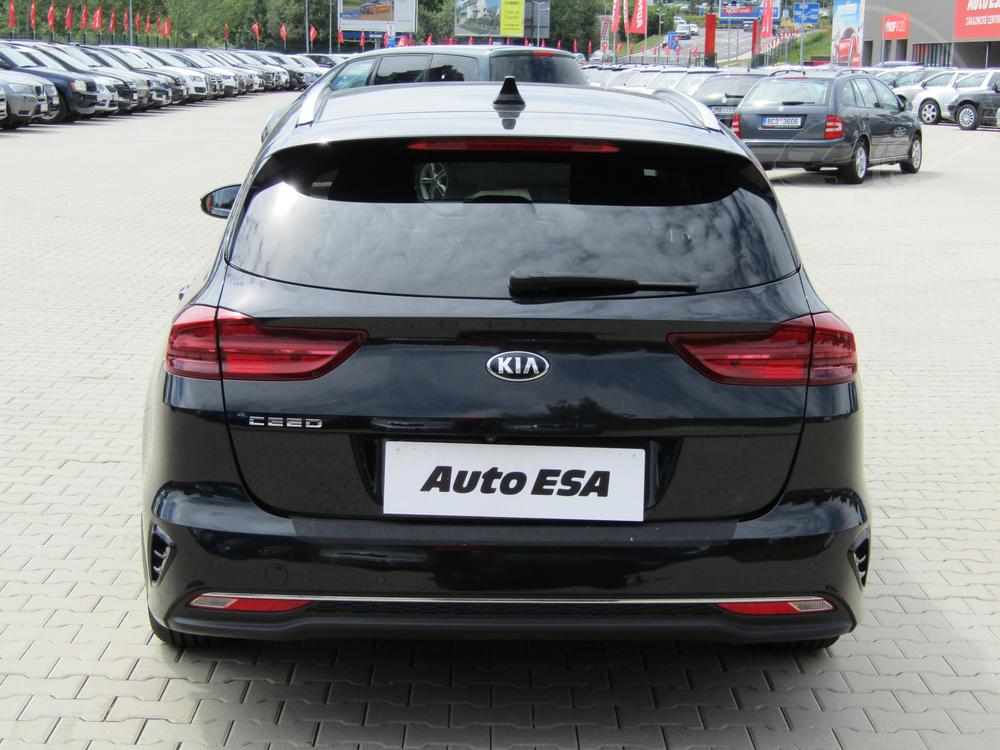 Kia Ceed 1.4 T-GDi 1.maj Serv.kniha