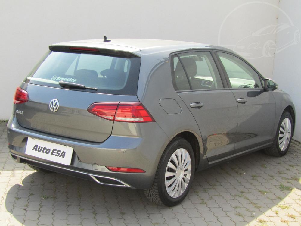 Volkswagen Golf 1.5 TSi, R