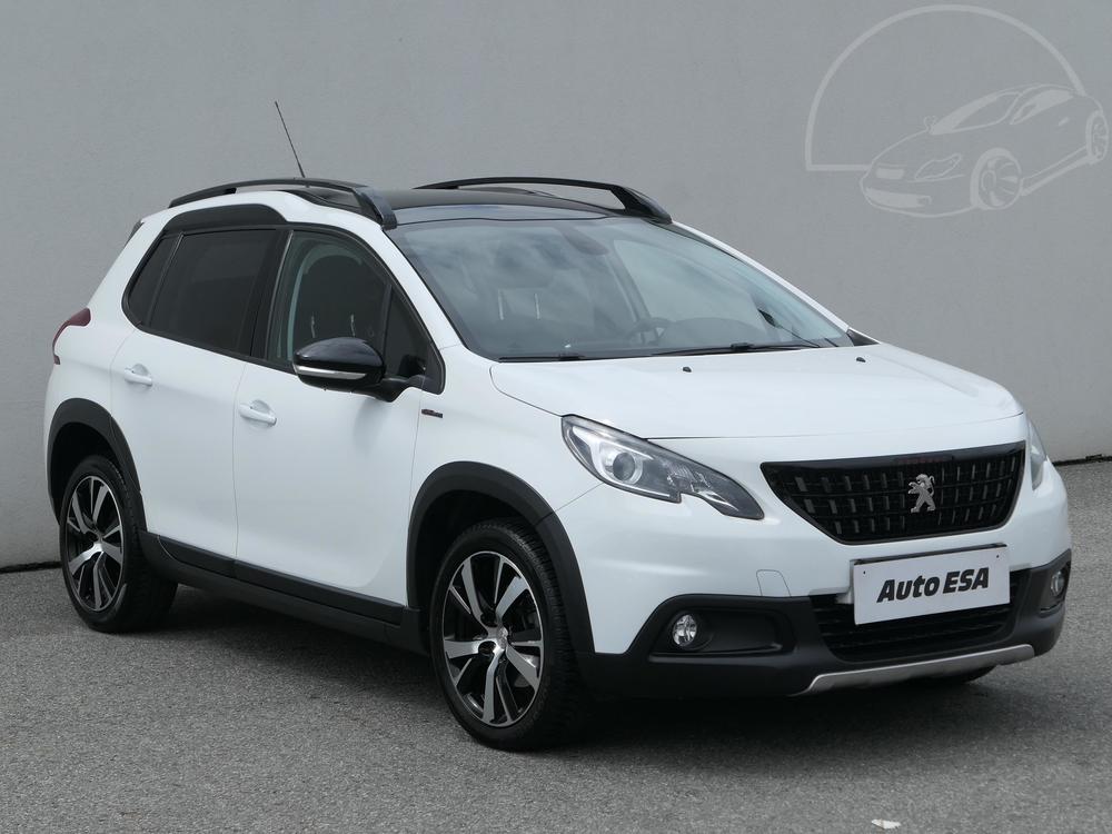 Peugeot 2008 1.2 PT, R