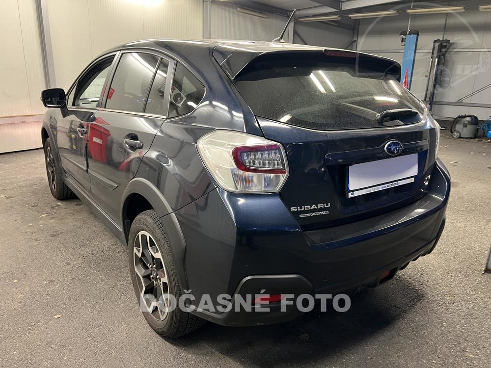 Subaru XV 2.0 i 1.maj Serv.kniha, R