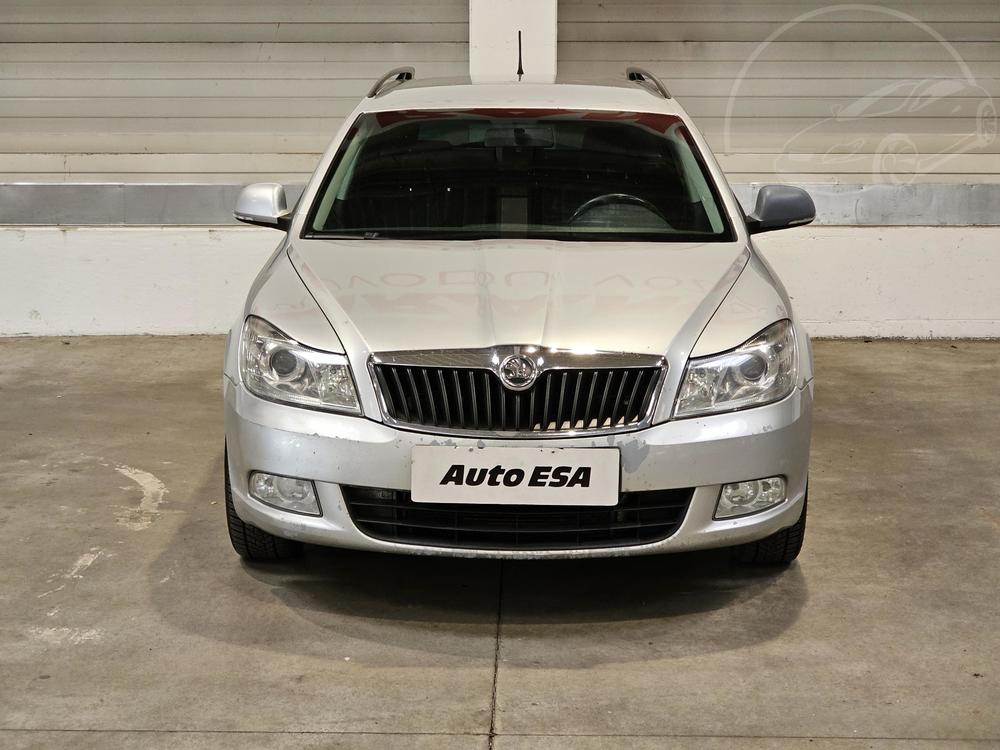 koda Octavia II 1.6 TDi, R