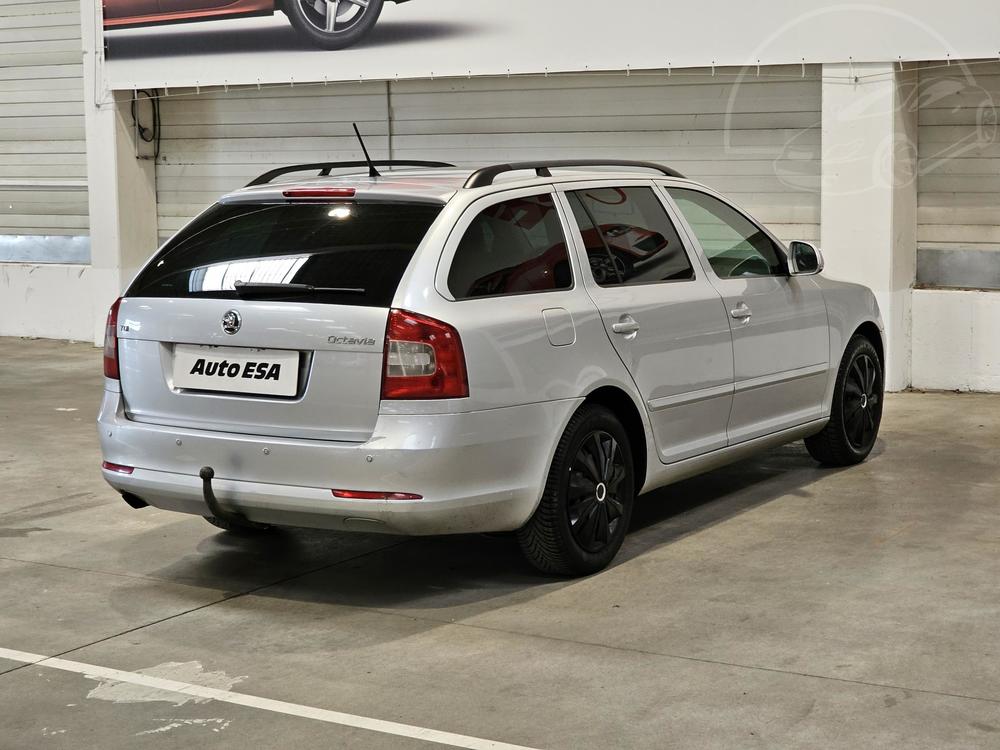 koda Octavia II 1.6 TDi, R