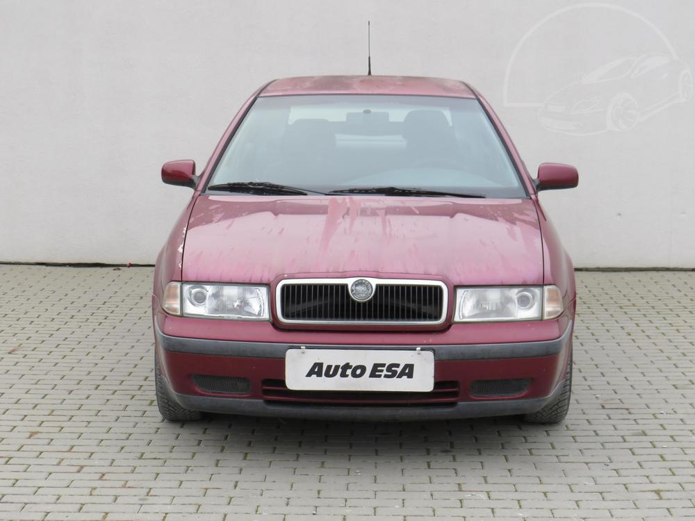 koda Octavia 1.6 i 1.maj, R