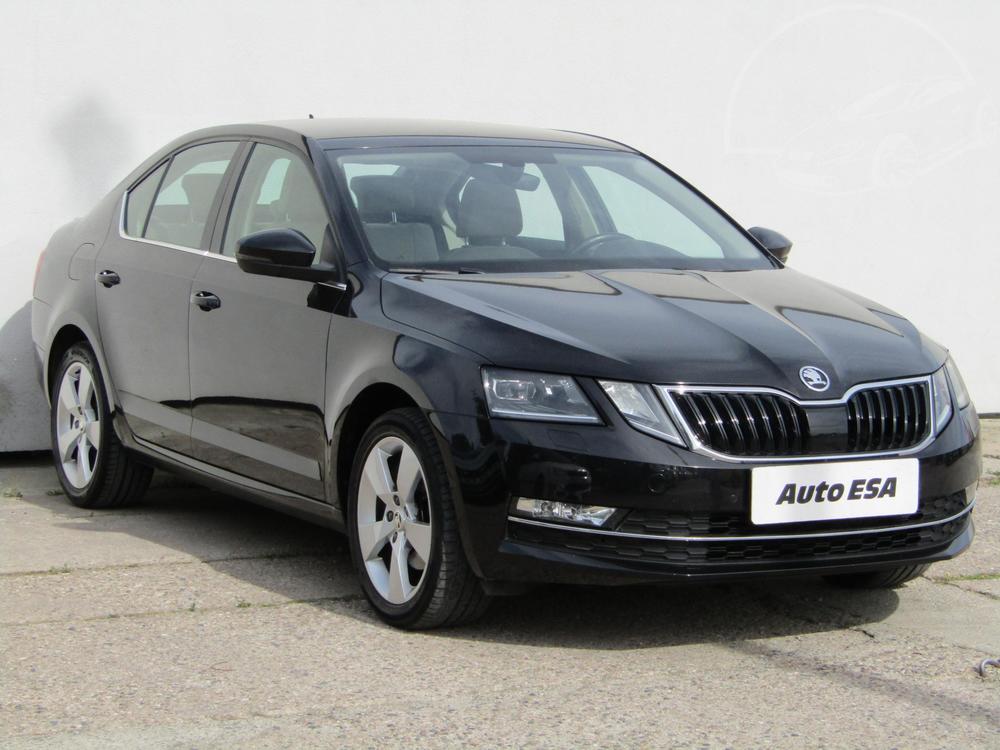 koda Octavia III 1.5 TSi Serv.kniha, R