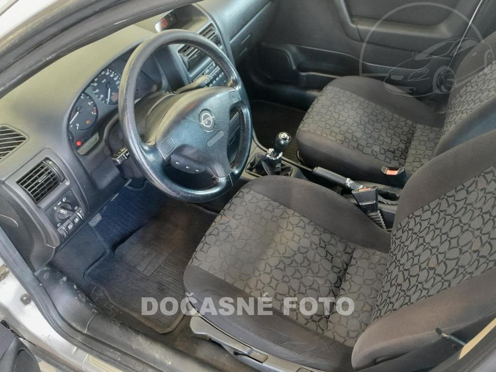 Opel Astra 1.4, R