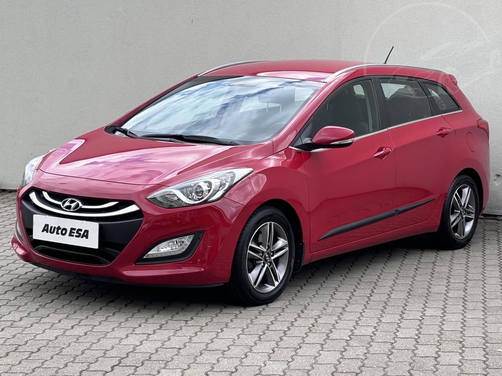 Hyundai i30 1.6 GDi 1.maj Serv.kniha