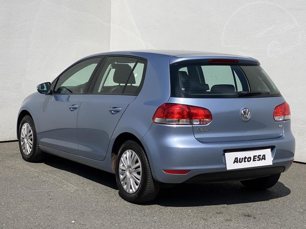 Volkswagen Golf 1.6 i